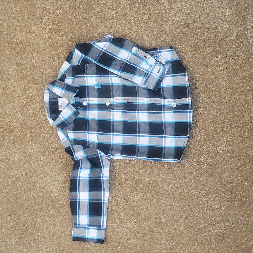 Like new! Long sleeve button down toddler shirt